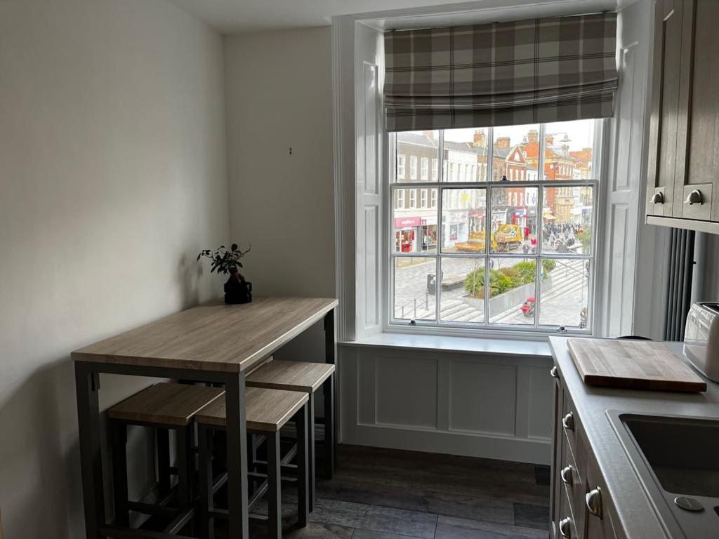 Sterling Stylish 2 Bedroom Central Modern Apartment Darlington  Exterior photo