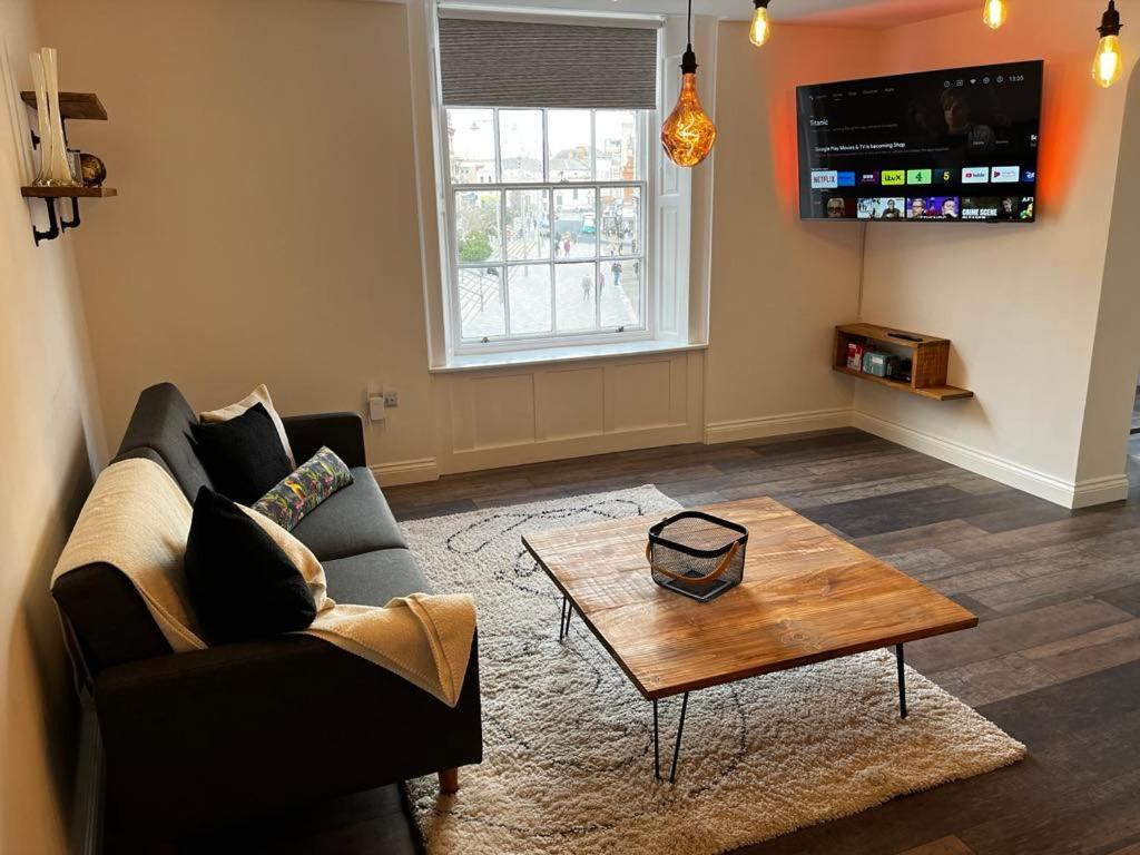 Sterling Stylish 2 Bedroom Central Modern Apartment Darlington  Exterior photo